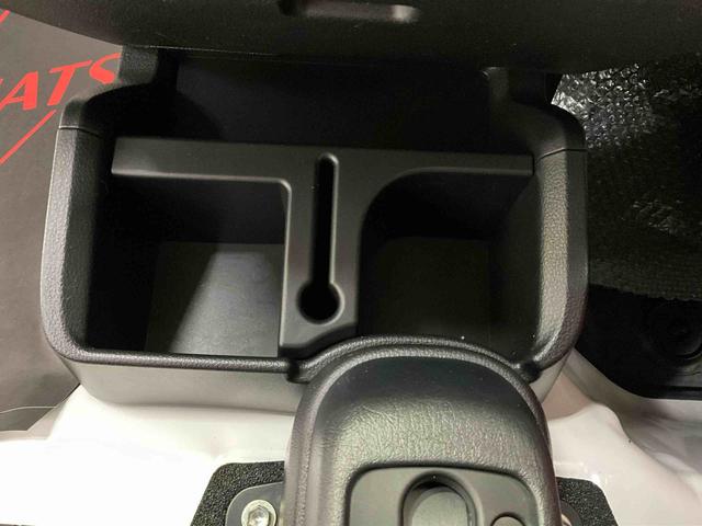 ハイゼットトラック ジャンボスタンダード　ワンオーナー　衝突軽減ブレーキ　認定中古車　ＡＭ／ＦＭラジオ　４ＷＤ　エアコン　パワステ　ＣＶＴ　ジャンボ（8枚目）