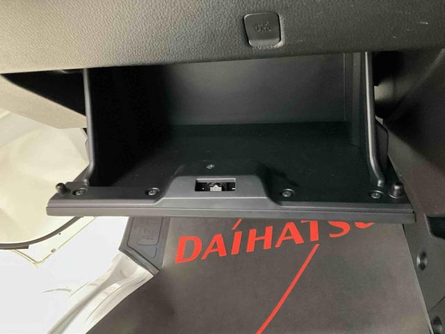 ハイゼットトラック ジャンボスタンダード　ワンオーナー　衝突軽減ブレーキ　認定中古車　ＡＭ／ＦＭラジオ　４ＷＤ　エアコン　パワステ　ＣＶＴ　ジャンボ（9枚目）