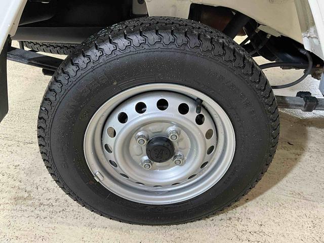 ハイゼットトラック ジャンボスタンダード　ワンオーナー　衝突軽減ブレーキ　認定中古車　ＡＭ／ＦＭラジオ　４ＷＤ　エアコン　パワステ　ＣＶＴ　ジャンボ（36枚目）
