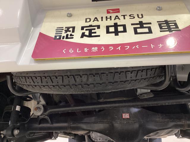 ハイゼットカーゴ クルーズ　４ＷＤ　バックカメラ　デジタルインナーミラー　４ＷＤ　バックカメラ　デジタルインナーミラー　ＵＳＢ　Ｂｌｕｅｔｏｏｔｈ　両側スライドドア　前後コーナーセンサー　電動格納ドアミラー　オートライト　オートマチックハイビーム　マニュアルエアコン（33枚目）