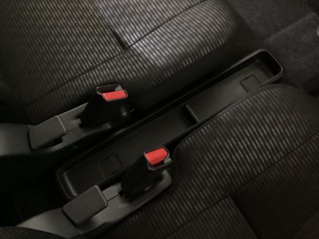 ハイゼットカーゴ クルーズ　４ＷＤ　バックカメラ　デジタルインナーミラー　４ＷＤ　バックカメラ　デジタルインナーミラー　ＵＳＢ　Ｂｌｕｅｔｏｏｔｈ　両側スライドドア　前後コーナーセンサー　電動格納ドアミラー　オートライト　オートマチックハイビーム　マニュアルエアコン（45枚目）