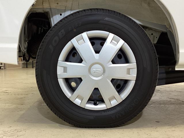ハイゼットカーゴ クルーズ　４ＷＤ　バックカメラ　デジタルインナーミラー　４ＷＤ　バックカメラ　デジタルインナーミラー　ＵＳＢ　Ｂｌｕｅｔｏｏｔｈ　両側スライドドア　前後コーナーセンサー　電動格納ドアミラー　オートライト　オートマチックハイビーム　マニュアルエアコン（61枚目）