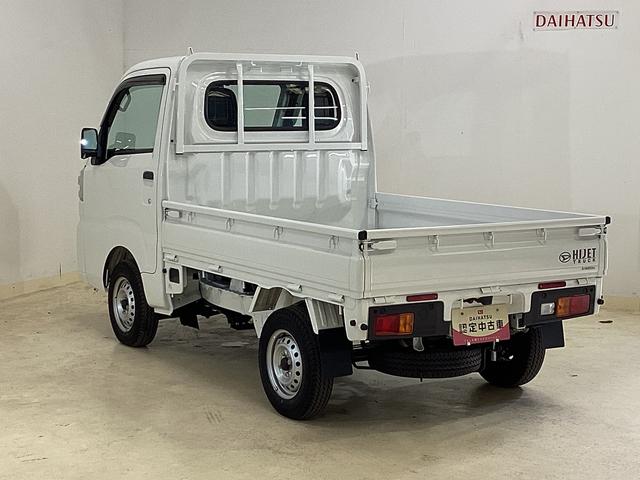ハイゼットトラック スタンダード　４ＷＤ　ＣＶＴ車　ナビ　バックカメラ　ＥＴＣ　ＣＶＴ車　４ＷＤ　純正ナビ　バックカメラ　ＥＴＣ　コーナーセンサー　ＴＶ　Ｂｌｕｅｔｏｏｔｈ　３方開　ヘッドライトレべライザー　スペアタイヤ　アクセサリーソケット　オートマチックハイビーム（11枚目）