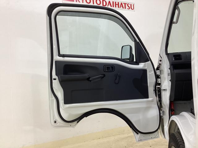 ハイゼットトラック スタンダード　４ＷＤ　ＣＶＴ車　ナビ　バックカメラ　ＥＴＣ　ＣＶＴ車　４ＷＤ　純正ナビ　バックカメラ　ＥＴＣ　コーナーセンサー　ＴＶ　Ｂｌｕｅｔｏｏｔｈ　３方開　ヘッドライトレべライザー　スペアタイヤ　アクセサリーソケット　オートマチックハイビーム（61枚目）