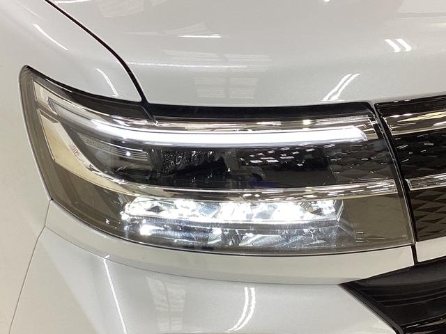 タント カスタムX 届出済み未使用車 スマートアシスト スマートアシスト バックカメラ プッシュボタンエンジンスタート LEDヘッドライト 両側リヤパワースライドドア オートエアコン コーナーセンサー アルミホイール シートヒーター アイドリングストップ(7枚目)