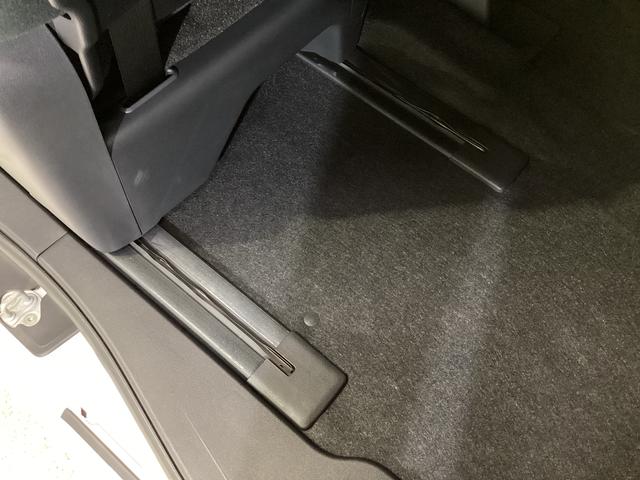 タント カスタムX 届出済み未使用車 スマートアシスト スマートアシスト バックカメラ プッシュボタンエンジンスタート LEDヘッドライト 両側リヤパワースライドドア オートエアコン コーナーセンサー アルミホイール シートヒーター アイドリングストップ(25枚目)