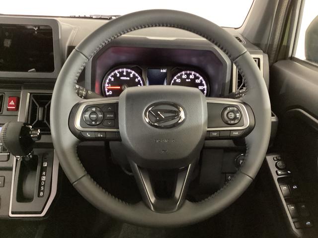 タフト G クロムベンチャー クルコン リアカメラ コーナーセンサー アダプティブクルーズコントロール リアカメラ 前後コーナーセンサー 前席シートヒーター スカイフィールトップ USBチャージャー オートマチックハイビーム 15インチ純正アルミホイール 電子パーキング(22枚目)