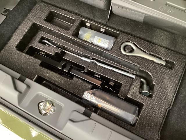 タフト G クロムベンチャー クルコン リアカメラ コーナーセンサー アダプティブクルーズコントロール リアカメラ 前後コーナーセンサー 前席シートヒーター スカイフィールトップ USBチャージャー オートマチックハイビーム 15インチ純正アルミホイール 電子パーキング(27枚目)