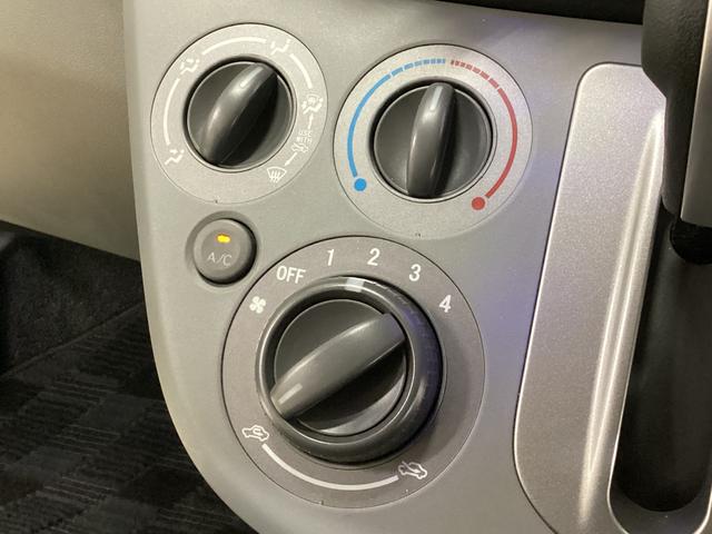 ムーヴ メモリアルエディション　ＣＤオーディオ　電格ウィンカーミラー　ＣＤオーディオ　スマートキー　スペアキー有り　電格ウィンカーミラー　ドアバイザー　ヘッドライトレベライザー　ベンチシート　フルホイールキャップ付き１４インチ純正スチールホイール　ハロゲンライト（48枚目）