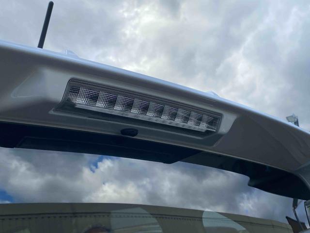 ムーヴ カスタム　Ｘリミテッド　ＳＡＩＩＩ　パノラマモニター　ダイハツ認定中古車　予防安全機能スマートアシスト搭載　アイドリングストップ　電動格納ミラー　シートリフター　運転席シートヒーター　パノラマモニター　ナビゲーション　ＥＴＣ車載器　キーフリーキー（30枚目）