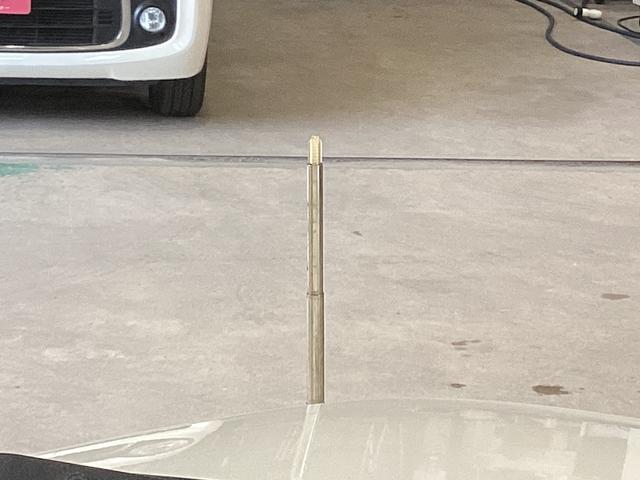 ミラココア ココアＸスペシャル　ワンオーナー　コーナーポール　ワンオーナー　電動格納ミラー　キーレスエントリー　マニュアルエアコン　ドアバイザー　ヘッドライトレべライザー　ベンチシート　ＡＢＳ　１３インチ純正スチールホイール　オーディオレス（8枚目）