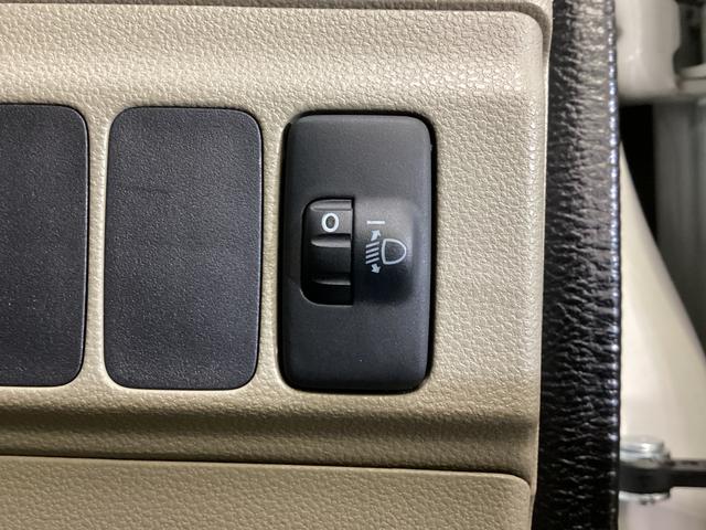 アトレーワゴン カスタムターボR CDオーディオ ETC 電動格納ミラー CDオーディオ ETC 電動格納ミラー シガーソケット ドアバイザー カーペットマット オートエアコン スペアタイヤ 両側スライドドア 13インチアルミホイール 安全ボディ デュアルエアバッグ(39枚目)
