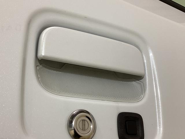 ハイゼットカーゴ クルーズ　ディスプレイオーディオ　バックカメラ　地デジ　ディスプレイオーディオ　フルセグチューナー　バックカメラ　プッシュボタンエンジンスタート　ＬＥＤヘッドライト　コーナーセンサー　マニュアルエアコン　オートライト　スマートアシスト　ホイールキャップ（18枚目）