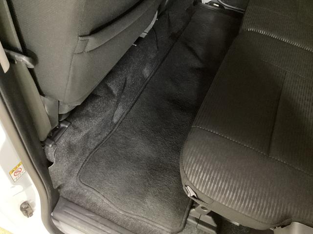 ハイゼットカーゴ クルーズ　ディスプレイオーディオ　バックカメラ　地デジ　ディスプレイオーディオ　フルセグチューナー　バックカメラ　プッシュボタンエンジンスタート　ＬＥＤヘッドライト　コーナーセンサー　マニュアルエアコン　オートライト　スマートアシスト　ホイールキャップ（30枚目）