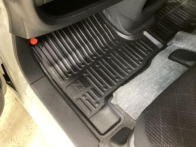 N-ONE プレミアム・Lパッケージ ワンオーナー バックカメラ ETC ワンオーナー 純正ナビ バックカメラ ETC ツートン 電動格納ミラー オートライト サイドカーテンエアバッグ オールシーズンマット 横滑り防止措置 プッシュスタート 14インチ純正アルミホイール(26枚目)