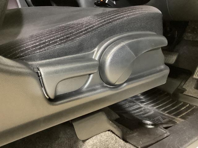 N-ONE プレミアム・Lパッケージ ワンオーナー バックカメラ ETC ワンオーナー 純正ナビ バックカメラ ETC ツートン 電動格納ミラー オートライト サイドカーテンエアバッグ オールシーズンマット 横滑り防止措置 プッシュスタート 14インチ純正アルミホイール(40枚目)