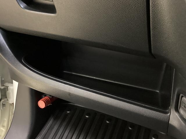 N-ONE プレミアム・Lパッケージ ワンオーナー バックカメラ ETC ワンオーナー 純正ナビ バックカメラ ETC ツートン 電動格納ミラー オートライト サイドカーテンエアバッグ オールシーズンマット 横滑り防止措置 プッシュスタート 14インチ純正アルミホイール(58枚目)