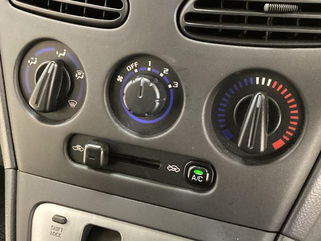 MAX Liセレクション ワンオーナー CDオーディオ ABS ワンオーナー CDオーディオ 電動格納ミラー キーレスエントリー マニュアルエアコン シガーソケット ABS ドアバイザー カーペットマット 13インチ純正アルミホイール スペアタイヤ フロントフォグ(45枚目)