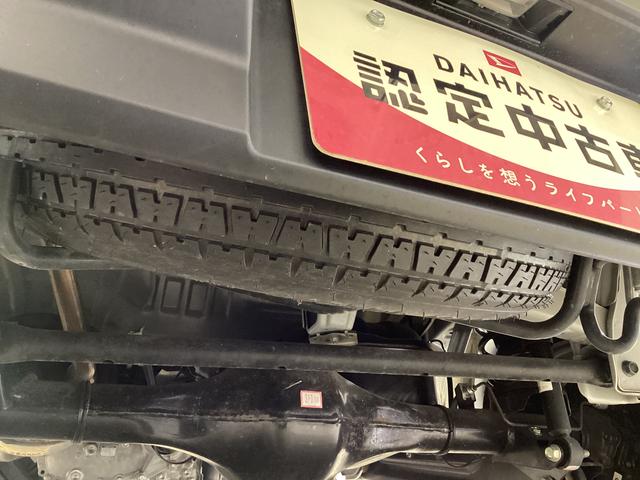 ハイゼットカーゴ ＤＸ　ワンオーナー　４ＷＤ　ＣＶＴ車　ラジオ　スマアシ　ワンオーナー　切替式４ＷＤ　ＣＶＴ車　ラジオ　スマートアシスト　両側スライドドア　オートライト　コーナーセンサー　ヘッドライトレべライザー　横滑り防止措置　キーレスエントリー　マニュアルエアコン（27枚目）