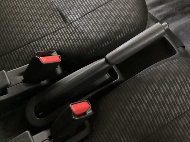 ハイゼットカーゴ ＤＸ　ワンオーナー　４ＷＤ　ＣＶＴ車　ラジオ　スマアシ　ワンオーナー　切替式４ＷＤ　ＣＶＴ車　ラジオ　スマートアシスト　両側スライドドア　オートライト　コーナーセンサー　ヘッドライトレべライザー　横滑り防止措置　キーレスエントリー　マニュアルエアコン（37枚目）