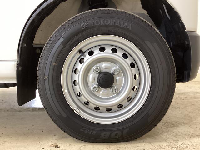ハイゼットカーゴ ＤＸ　ワンオーナー　４ＷＤ　ＣＶＴ車　ラジオ　スマアシ　ワンオーナー　切替式４ＷＤ　ＣＶＴ車　ラジオ　スマートアシスト　両側スライドドア　オートライト　コーナーセンサー　ヘッドライトレべライザー　横滑り防止措置　キーレスエントリー　マニュアルエアコン（55枚目）