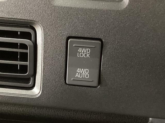 ハイゼットカーゴ デラックス 4WD CVT車 届出済未使用車 ラジオ 4WD CTV車 届出済未使用車 ラジオ アイドリングストップ 前後コーナーセンサー 両側スライドドア マニュアルエアコン オートライト ABS 運転席・助手席エアバッグ キーレスエントリー(43枚目)