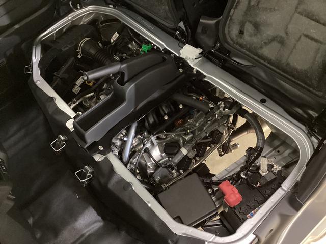 ハイゼットカーゴ デラックス 4WD CVT車 届出済未使用車 ラジオ 4WD CTV車 届出済未使用車 ラジオ アイドリングストップ 前後コーナーセンサー 両側スライドドア マニュアルエアコン オートライト ABS 運転席・助手席エアバッグ キーレスエントリー(52枚目)