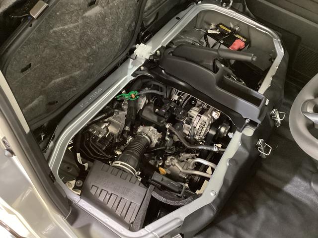 ハイゼットカーゴ デラックス 4WD CVT車 届出済未使用車 ラジオ 4WD CTV車 届出済未使用車 ラジオ アイドリングストップ 前後コーナーセンサー 両側スライドドア マニュアルエアコン オートライト ABS 運転席・助手席エアバッグ キーレスエントリー(53枚目)