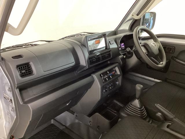 ハイゼットトラック エクストラ　切替式４ＷＤ　ＭＴ車　荷台作業灯　前後コーナーセンサー　３方開　オートマチックハイビーム　ＬＥＤヘッドライト　プッシュボタンエンジンスタート　電動格納ミラー　横滑り防止措置　マニュアルエアコン（22枚目）