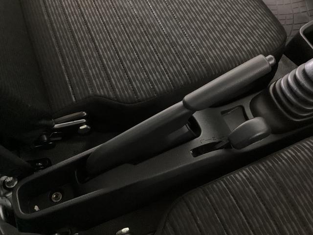 ハイゼットトラック エクストラ　切替式４ＷＤ　ＭＴ車　荷台作業灯　前後コーナーセンサー　３方開　オートマチックハイビーム　ＬＥＤヘッドライト　プッシュボタンエンジンスタート　電動格納ミラー　横滑り防止措置　マニュアルエアコン（46枚目）