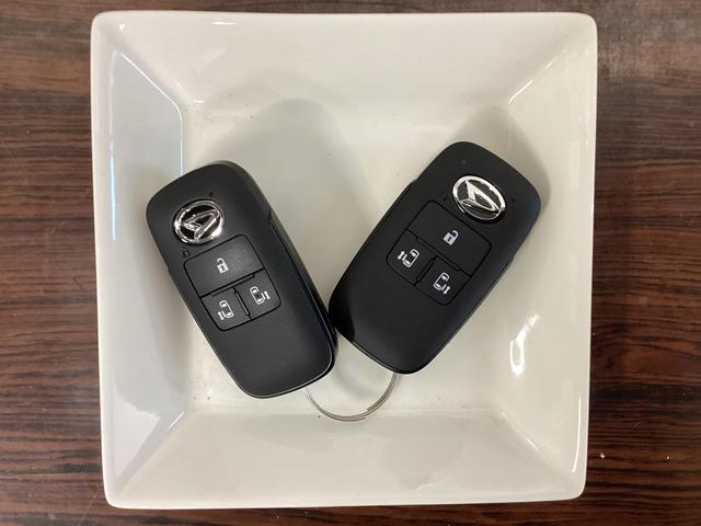 タント カスタムX 届出済未使用車 シートヒーター 電動スライドドア ワンオーナー 届出済未使用車 前席シートヒーター 両側電動スライドドア 前後コーナーセンサー バックカメラ USB接続 プッシュボタンエンジンスタート 横滑り防止措置 LEDヘッドライト オートライト(18枚目)