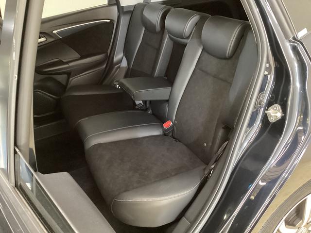 シャトル ハイブリッドＸ　ナビ　バックカメラ　ＥＴＣ　ワンセグチューナ　ナビ　バックカメラ　ＥＴＣ　ワンセグチューナ　ブルートゥース対応　クルーズコントロール　プッシュボタンエンジンスタート　オートエアコン　カーペットマット　バイザー　フォグランプ　ＬＥＤヘッドライト（23枚目）