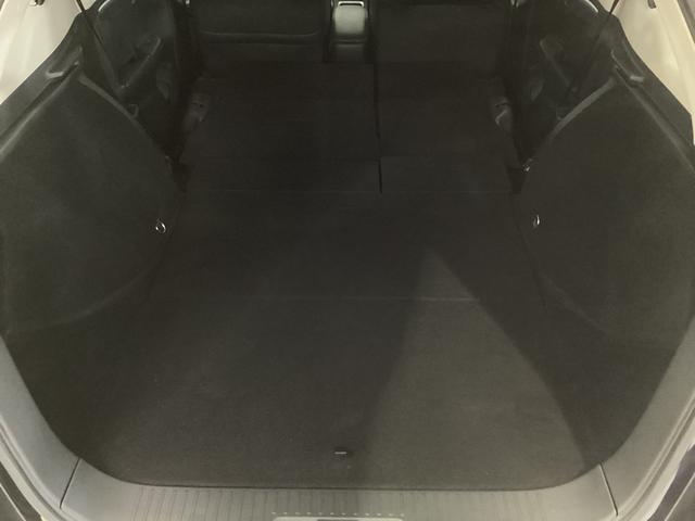 シャトル ハイブリッドＸ　ナビ　バックカメラ　ＥＴＣ　ワンセグチューナ　ナビ　バックカメラ　ＥＴＣ　ワンセグチューナ　ブルートゥース対応　クルーズコントロール　プッシュボタンエンジンスタート　オートエアコン　カーペットマット　バイザー　フォグランプ　ＬＥＤヘッドライト（35枚目）