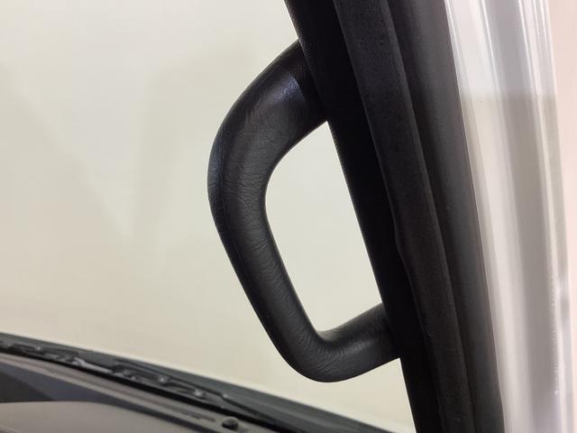 ハイゼットカーゴ DX ワンオーナー ETC ラジオ スマートアシスト ワンオーナー ETC ラジオ 両側スライドドア オートライト オートマチックハイビーム リアコーナーセンサー 横滑り防止措置 衝突被害軽減ブレーキ ドアバイザー アクセサリーソケット スマートアシスト(38枚目)