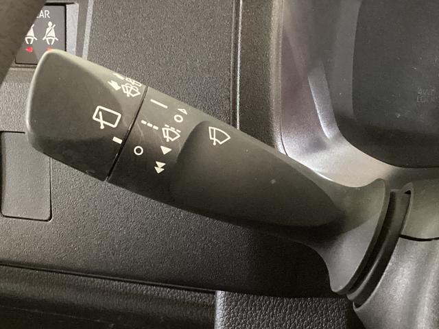 ハイゼットカーゴ DX ワンオーナー ETC ラジオ スマートアシスト ワンオーナー ETC ラジオ 両側スライドドア オートライト オートマチックハイビーム リアコーナーセンサー 横滑り防止措置 衝突被害軽減ブレーキ ドアバイザー アクセサリーソケット スマートアシスト(41枚目)