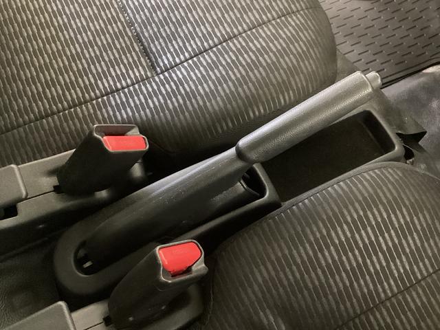 ハイゼットカーゴ DX ワンオーナー ETC ラジオ スマートアシスト ワンオーナー ETC ラジオ 両側スライドドア オートライト オートマチックハイビーム リアコーナーセンサー 横滑り防止措置 衝突被害軽減ブレーキ ドアバイザー アクセサリーソケット スマートアシスト(45枚目)