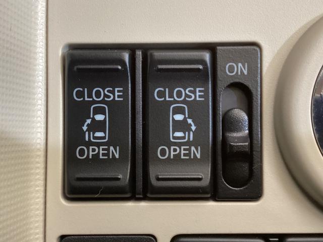 ムーヴキャンバス Gブラックインテリアリミテッド SAIII パノラマモニター ワンオーナー ナビTV パノラマモニター ドライブレコーダー 両側電動スライドドア オートライト オートマチックハイビーム USB接続 Bluetooth DVD プッシュスタート 横滑り防止装置(5枚目)