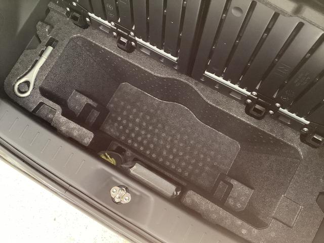 ムーヴキャンバス Gブラックインテリアリミテッド SAIII パノラマモニター ワンオーナー ナビTV パノラマモニター ドライブレコーダー 両側電動スライドドア オートライト オートマチックハイビーム USB接続 Bluetooth DVD プッシュスタート 横滑り防止装置(42枚目)