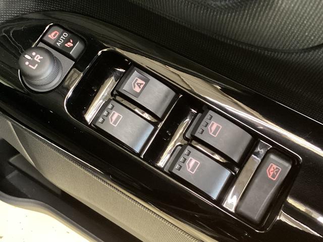 ムーヴキャンバス Gブラックインテリアリミテッド SAIII パノラマモニター ワンオーナー ナビTV パノラマモニター ドライブレコーダー 両側電動スライドドア オートライト オートマチックハイビーム USB接続 Bluetooth DVD プッシュスタート 横滑り防止装置(50枚目)