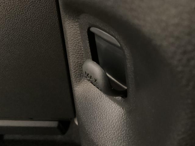 ムーヴキャンバス Gブラックインテリアリミテッド SAIII パノラマモニター ワンオーナー ナビTV パノラマモニター ドライブレコーダー 両側電動スライドドア オートライト オートマチックハイビーム USB接続 Bluetooth DVD プッシュスタート 横滑り防止装置(69枚目)