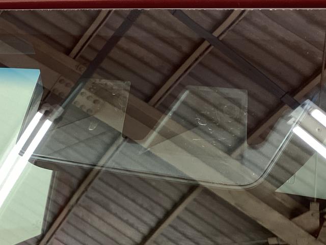 ハイゼットトラック ジャンボエクストラ ワンオーナー 4WD 5速MT車 ワンオーナー 4WD 5速MT車 ディスプレイオーディオ バックカメラ 3方開 荷台作業灯 オートマチックハイビーム 前後コーナーセンサー USB接続 Bluetooth LEDヘッドライト スマアシ(10枚目)