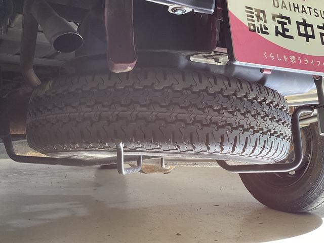 ハイゼットトラック ジャンボエクストラ ワンオーナー 4WD 5速MT車 ワンオーナー 4WD 5速MT車 ディスプレイオーディオ バックカメラ 3方開 荷台作業灯 オートマチックハイビーム 前後コーナーセンサー USB接続 Bluetooth LEDヘッドライト スマアシ(33枚目)