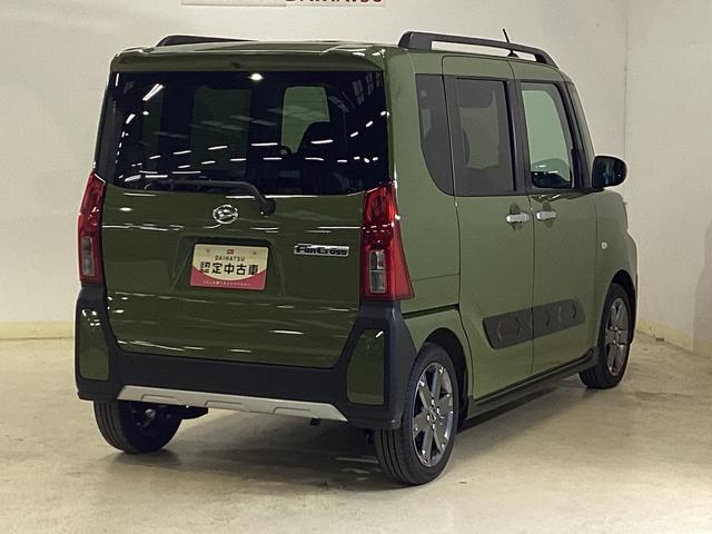 タント ファンクロスターボ　バックカメラ　両側電動スライドドア　ワンオーナー　ナビ付きバックカメラ　両側電動スライドドア　前後コーナーセンサー　前席シートヒーター　オートマチックハイビーム　電子パーキング　オートブレーキホールド　１５インチ純正アルミ　ＵＳＢ（14枚目）