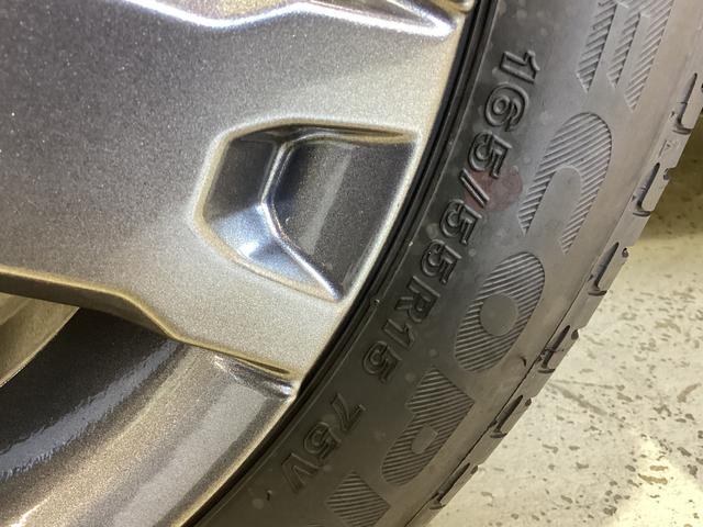 タント ファンクロスターボ　バックカメラ　両側電動スライドドア　ワンオーナー　ナビ付きバックカメラ　両側電動スライドドア　前後コーナーセンサー　前席シートヒーター　オートマチックハイビーム　電子パーキング　オートブレーキホールド　１５インチ純正アルミ　ＵＳＢ（68枚目）