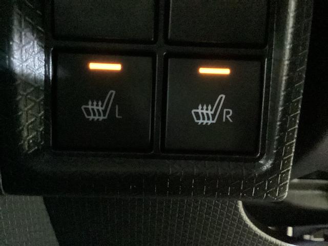 タント カスタムX 届け出済み未使用車 両側電動スライド リアカメラ 届け出済み未使用車 バックカメラ 両側電動スライドドア 前席シートヒーター オートマチックハイビーム 前後コーナーセンサー 14インチ純正アルミホイール オートブレーキホールド USBチャージャー(4枚目)