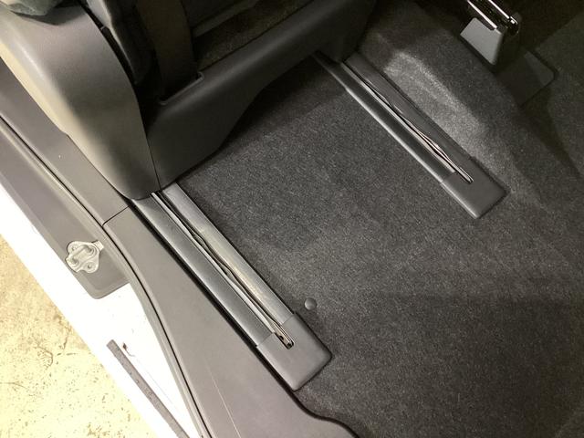 タント カスタムX 届け出済み未使用車 両側電動スライド リアカメラ 届け出済み未使用車 バックカメラ 両側電動スライドドア 前席シートヒーター オートマチックハイビーム 前後コーナーセンサー 14インチ純正アルミホイール オートブレーキホールド USBチャージャー(22枚目)