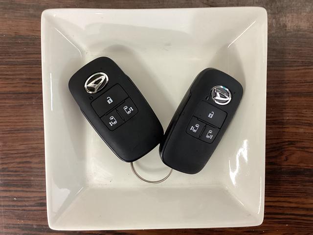 タント カスタムX 届け出済み未使用車 両側電動スライド リアカメラ 届け出済み未使用車 バックカメラ 両側電動スライド 前後コーナーセンサー 前席シートヒーター 14インチ純正アルミホイール オートブレーキホールド USBチャージャー サイド/サイドカーテンエアバッグ(18枚目)