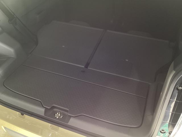 タフト Gターボ クロムベンチャー バックカメラ 前席シートヒーター バックカメラ スカイフィールトップ アダプティブクルーズコントロール 前席シートヒーター 前後コーナーセンサー オートマチックハイビーム 電子パーキング オートブレーキホールド USB スマートキー(28枚目)