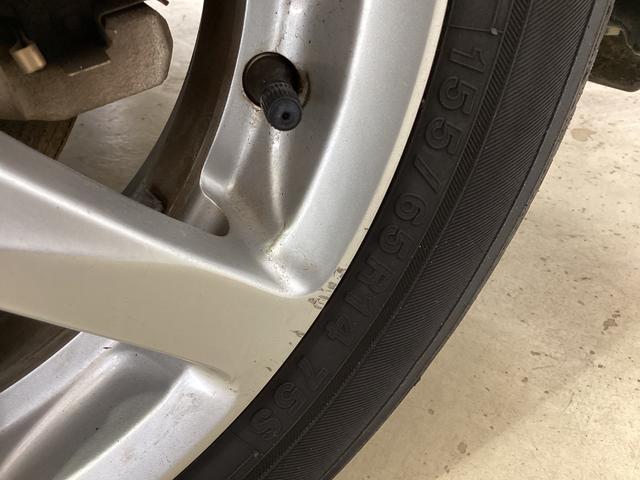 タント カスタムＸ　ＳＡＩＩ　助手席側リヤパワースライドドア　助手席側リヤパワースライドドア　スマートアシストＩＩ　プッシュボタンエンジンスタート　ＵＳＢチューナー　オートエアコン　ＬＥＤヘッドライト　オートライト　アルミホイール　電動格納式ドアミラー　ＡＢＳ（66枚目）