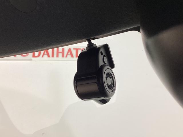 タント カスタムＲＳ　４ＷＤ　７インチナビ　ターボ車　レンタカーアップ　７インチナビ　パノラマモニター　ドラレコ　ＥＴＣ　両側電動スライドドア　前後コーナーセンサー　前席シートヒーター　オートマチックハイビーム　ターボ　４ＷＤ　電子パーキング（4枚目）